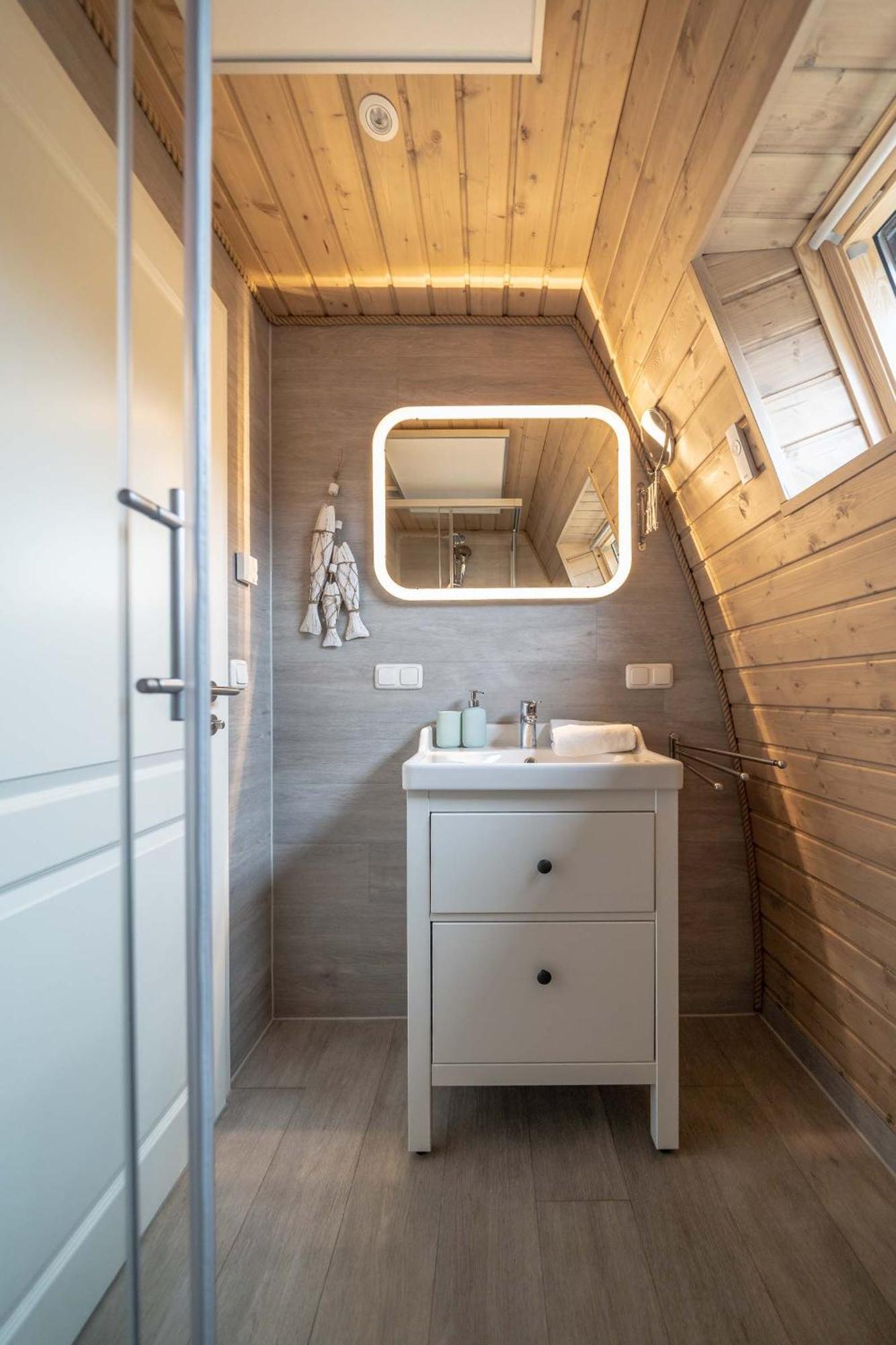 schwimmendes Seehotel Parey Zimmer foto